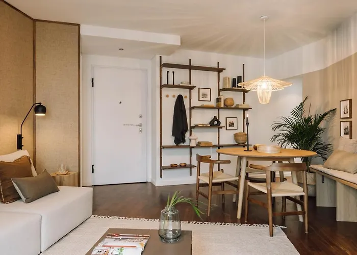 Umang - 1 Bedroom And Parking In Saldanha شقة