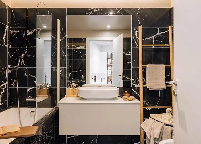 Umang - 1 Bedroom And Parking In Saldanha شقة *